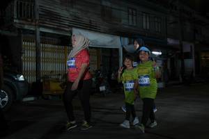 BIB: 3909, 031, 3051
                            <button type="button" onclick="openModal(26219718)" class="btn btn-primary btn-sm float-right btn-popup" data-toggle="modal" data-target=".modal-high-quality">
                        <i class="fas fa-shopping-cart"></i> Add to Cart
                    </button>
                                            <button type="button" onclick="isThisMe(26219718, true)" class="btn btn-success btn-sm float-right btn-popup btn-isme hidden" data-toggle="tooltip" data-placement="bottom" title="นี่คือรูปของคุณใช่ไหม คลิกที่นี่เพื่อเอาเข้าอัลบั้ม">
                        <i class="fas fa-plus"></i> Add to album
                    </button>
                    <button type="button" onclick="isThisMe(26219718, false)" class="btn btn-warning btn-sm float-right btn-popup btn-isnotme hidden">
                        <i class="fas fa-ban"></i> Remove from album
                    </button>