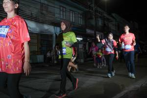 BIB: 012, 3136
                            <button type="button" onclick="openModal(26219000)" class="btn btn-primary btn-sm float-right btn-popup" data-toggle="modal" data-target=".modal-high-quality">
                        <i class="fas fa-shopping-cart"></i> Add to Cart
                    </button>
                                            <button type="button" onclick="isThisMe(26219000, true)" class="btn btn-success btn-sm float-right btn-popup btn-isme hidden" data-toggle="tooltip" data-placement="bottom" title="นี่คือรูปของคุณใช่ไหม คลิกที่นี่เพื่อเอาเข้าอัลบั้ม">
                        <i class="fas fa-plus"></i> Add to album
                    </button>
                    <button type="button" onclick="isThisMe(26219000, false)" class="btn btn-warning btn-sm float-right btn-popup btn-isnotme hidden">
                        <i class="fas fa-ban"></i> Remove from album
                    </button>