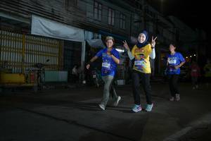 BIB: 4570, 3271, 3197
                            <button type="button" onclick="openModal(26218517)" class="btn btn-primary btn-sm float-right btn-popup" data-toggle="modal" data-target=".modal-high-quality">
                        <i class="fas fa-shopping-cart"></i> Add to Cart
                    </button>
                                            <button type="button" onclick="isThisMe(26218517, true)" class="btn btn-success btn-sm float-right btn-popup btn-isme hidden" data-toggle="tooltip" data-placement="bottom" title="นี่คือรูปของคุณใช่ไหม คลิกที่นี่เพื่อเอาเข้าอัลบั้ม">
                        <i class="fas fa-plus"></i> Add to album
                    </button>
                    <button type="button" onclick="isThisMe(26218517, false)" class="btn btn-warning btn-sm float-right btn-popup btn-isnotme hidden">
                        <i class="fas fa-ban"></i> Remove from album
                    </button>