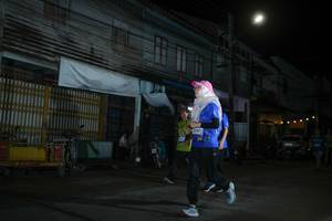 BIB: 3147
                            <button type="button" onclick="openModal(26218909)" class="btn btn-primary btn-sm float-right btn-popup" data-toggle="modal" data-target=".modal-high-quality">
                        <i class="fas fa-shopping-cart"></i> Add to Cart
                    </button>
                                            <button type="button" onclick="isThisMe(26218909, true)" class="btn btn-success btn-sm float-right btn-popup btn-isme hidden" data-toggle="tooltip" data-placement="bottom" title="นี่คือรูปของคุณใช่ไหม คลิกที่นี่เพื่อเอาเข้าอัลบั้ม">
                        <i class="fas fa-plus"></i> Add to album
                    </button>
                    <button type="button" onclick="isThisMe(26218909, false)" class="btn btn-warning btn-sm float-right btn-popup btn-isnotme hidden">
                        <i class="fas fa-ban"></i> Remove from album
                    </button>