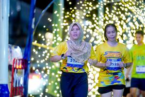 BIB: 3525
                            <button type="button" onclick="openModal(26240175)" class="btn btn-primary btn-sm float-right btn-popup" data-toggle="modal" data-target=".modal-high-quality">
                        <i class="fas fa-shopping-cart"></i> Add to Cart
                    </button>
                                            <button type="button" onclick="isThisMe(26240175, true)" class="btn btn-success btn-sm float-right btn-popup btn-isme hidden" data-toggle="tooltip" data-placement="bottom" title="นี่คือรูปของคุณใช่ไหม คลิกที่นี่เพื่อเอาเข้าอัลบั้ม">
                        <i class="fas fa-plus"></i> Add to album
                    </button>
                    <button type="button" onclick="isThisMe(26240175, false)" class="btn btn-warning btn-sm float-right btn-popup btn-isnotme hidden">
                        <i class="fas fa-ban"></i> Remove from album
                    </button>