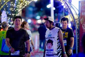 BIB: 405, 4275
                            <button type="button" onclick="openModal(26237412)" class="btn btn-primary btn-sm float-right btn-popup" data-toggle="modal" data-target=".modal-high-quality">
                        <i class="fas fa-shopping-cart"></i> Add to Cart
                    </button>
                                            <button type="button" onclick="isThisMe(26237412, true)" class="btn btn-success btn-sm float-right btn-popup btn-isme hidden" data-toggle="tooltip" data-placement="bottom" title="นี่คือรูปของคุณใช่ไหม คลิกที่นี่เพื่อเอาเข้าอัลบั้ม">
                        <i class="fas fa-plus"></i> Add to album
                    </button>
                    <button type="button" onclick="isThisMe(26237412, false)" class="btn btn-warning btn-sm float-right btn-popup btn-isnotme hidden">
                        <i class="fas fa-ban"></i> Remove from album
                    </button>