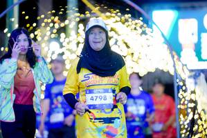 BIB: 4798
                            <button type="button" onclick="openModal(26239218)" class="btn btn-primary btn-sm float-right btn-popup" data-toggle="modal" data-target=".modal-high-quality">
                        <i class="fas fa-shopping-cart"></i> Add to Cart
                    </button>
                                            <button type="button" onclick="isThisMe(26239218, true)" class="btn btn-success btn-sm float-right btn-popup btn-isme hidden" data-toggle="tooltip" data-placement="bottom" title="นี่คือรูปของคุณใช่ไหม คลิกที่นี่เพื่อเอาเข้าอัลบั้ม">
                        <i class="fas fa-plus"></i> Add to album
                    </button>
                    <button type="button" onclick="isThisMe(26239218, false)" class="btn btn-warning btn-sm float-right btn-popup btn-isnotme hidden">
                        <i class="fas fa-ban"></i> Remove from album
                    </button>