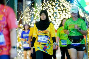 BIB: 4520
                            <button type="button" onclick="openModal(26239461)" class="btn btn-primary btn-sm float-right btn-popup" data-toggle="modal" data-target=".modal-high-quality">
                        <i class="fas fa-shopping-cart"></i> Add to Cart
                    </button>
                                            <button type="button" onclick="isThisMe(26239461, true)" class="btn btn-success btn-sm float-right btn-popup btn-isme hidden" data-toggle="tooltip" data-placement="bottom" title="นี่คือรูปของคุณใช่ไหม คลิกที่นี่เพื่อเอาเข้าอัลบั้ม">
                        <i class="fas fa-plus"></i> Add to album
                    </button>
                    <button type="button" onclick="isThisMe(26239461, false)" class="btn btn-warning btn-sm float-right btn-popup btn-isnotme hidden">
                        <i class="fas fa-ban"></i> Remove from album
                    </button>