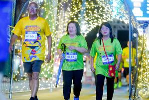 BIB: 4166, 4147, 3976
                            <button type="button" onclick="openModal(26239944)" class="btn btn-primary btn-sm float-right btn-popup" data-toggle="modal" data-target=".modal-high-quality">
                        <i class="fas fa-shopping-cart"></i> Add to Cart
                    </button>
                                            <button type="button" onclick="isThisMe(26239944, true)" class="btn btn-success btn-sm float-right btn-popup btn-isme hidden" data-toggle="tooltip" data-placement="bottom" title="นี่คือรูปของคุณใช่ไหม คลิกที่นี่เพื่อเอาเข้าอัลบั้ม">
                        <i class="fas fa-plus"></i> Add to album
                    </button>
                    <button type="button" onclick="isThisMe(26239944, false)" class="btn btn-warning btn-sm float-right btn-popup btn-isnotme hidden">
                        <i class="fas fa-ban"></i> Remove from album
                    </button>