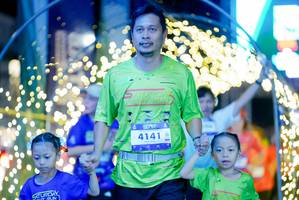 BIB: 4141
                            <button type="button" onclick="openModal(26239377)" class="btn btn-primary btn-sm float-right btn-popup" data-toggle="modal" data-target=".modal-high-quality">
                        <i class="fas fa-shopping-cart"></i> Add to Cart
                    </button>
                                            <button type="button" onclick="isThisMe(26239377, true)" class="btn btn-success btn-sm float-right btn-popup btn-isme hidden" data-toggle="tooltip" data-placement="bottom" title="นี่คือรูปของคุณใช่ไหม คลิกที่นี่เพื่อเอาเข้าอัลบั้ม">
                        <i class="fas fa-plus"></i> Add to album
                    </button>
                    <button type="button" onclick="isThisMe(26239377, false)" class="btn btn-warning btn-sm float-right btn-popup btn-isnotme hidden">
                        <i class="fas fa-ban"></i> Remove from album
                    </button>