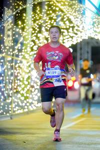 BIB: 4189
                            <button type="button" onclick="openModal(26241044)" class="btn btn-primary btn-sm float-right btn-popup" data-toggle="modal" data-target=".modal-high-quality">
                        <i class="fas fa-shopping-cart"></i> Add to Cart
                    </button>
                                            <button type="button" onclick="isThisMe(26241044, true)" class="btn btn-success btn-sm float-right btn-popup btn-isme hidden" data-toggle="tooltip" data-placement="bottom" title="นี่คือรูปของคุณใช่ไหม คลิกที่นี่เพื่อเอาเข้าอัลบั้ม">
                        <i class="fas fa-plus"></i> Add to album
                    </button>
                    <button type="button" onclick="isThisMe(26241044, false)" class="btn btn-warning btn-sm float-right btn-popup btn-isnotme hidden">
                        <i class="fas fa-ban"></i> Remove from album
                    </button>