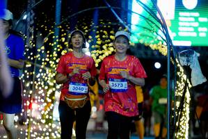 BIB: 3573, 3040
                            <button type="button" onclick="openModal(26238365)" class="btn btn-primary btn-sm float-right btn-popup" data-toggle="modal" data-target=".modal-high-quality">
                        <i class="fas fa-shopping-cart"></i> Add to Cart
                    </button>
                                            <button type="button" onclick="isThisMe(26238365, true)" class="btn btn-success btn-sm float-right btn-popup btn-isme hidden" data-toggle="tooltip" data-placement="bottom" title="นี่คือรูปของคุณใช่ไหม คลิกที่นี่เพื่อเอาเข้าอัลบั้ม">
                        <i class="fas fa-plus"></i> Add to album
                    </button>
                    <button type="button" onclick="isThisMe(26238365, false)" class="btn btn-warning btn-sm float-right btn-popup btn-isnotme hidden">
                        <i class="fas fa-ban"></i> Remove from album
                    </button>