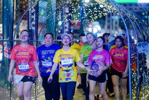 BIB: 4272, 4827, 3914
                            <button type="button" onclick="openModal(26238635)" class="btn btn-primary btn-sm float-right btn-popup" data-toggle="modal" data-target=".modal-high-quality">
                        <i class="fas fa-shopping-cart"></i> Add to Cart
                    </button>
                                            <button type="button" onclick="isThisMe(26238635, true)" class="btn btn-success btn-sm float-right btn-popup btn-isme hidden" data-toggle="tooltip" data-placement="bottom" title="นี่คือรูปของคุณใช่ไหม คลิกที่นี่เพื่อเอาเข้าอัลบั้ม">
                        <i class="fas fa-plus"></i> Add to album
                    </button>
                    <button type="button" onclick="isThisMe(26238635, false)" class="btn btn-warning btn-sm float-right btn-popup btn-isnotme hidden">
                        <i class="fas fa-ban"></i> Remove from album
                    </button>