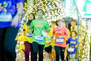 BIB: 3203, 3167
                            <button type="button" onclick="openModal(26239592)" class="btn btn-primary btn-sm float-right btn-popup" data-toggle="modal" data-target=".modal-high-quality">
                        <i class="fas fa-shopping-cart"></i> Add to Cart
                    </button>
                                            <button type="button" onclick="isThisMe(26239592, true)" class="btn btn-success btn-sm float-right btn-popup btn-isme hidden" data-toggle="tooltip" data-placement="bottom" title="นี่คือรูปของคุณใช่ไหม คลิกที่นี่เพื่อเอาเข้าอัลบั้ม">
                        <i class="fas fa-plus"></i> Add to album
                    </button>
                    <button type="button" onclick="isThisMe(26239592, false)" class="btn btn-warning btn-sm float-right btn-popup btn-isnotme hidden">
                        <i class="fas fa-ban"></i> Remove from album
                    </button>