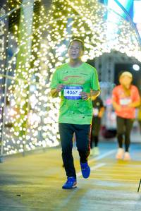 BIB: 4367
                            <button type="button" onclick="openModal(26240525)" class="btn btn-primary btn-sm float-right btn-popup" data-toggle="modal" data-target=".modal-high-quality">
                        <i class="fas fa-shopping-cart"></i> Add to Cart
                    </button>
                                            <button type="button" onclick="isThisMe(26240525, true)" class="btn btn-success btn-sm float-right btn-popup btn-isme hidden" data-toggle="tooltip" data-placement="bottom" title="นี่คือรูปของคุณใช่ไหม คลิกที่นี่เพื่อเอาเข้าอัลบั้ม">
                        <i class="fas fa-plus"></i> Add to album
                    </button>
                    <button type="button" onclick="isThisMe(26240525, false)" class="btn btn-warning btn-sm float-right btn-popup btn-isnotme hidden">
                        <i class="fas fa-ban"></i> Remove from album
                    </button>