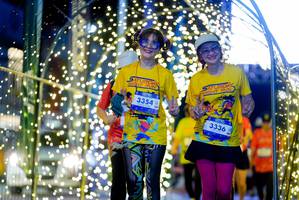 BIB: 3354, 3336
                            <button type="button" onclick="openModal(26237792)" class="btn btn-primary btn-sm float-right btn-popup" data-toggle="modal" data-target=".modal-high-quality">
                        <i class="fas fa-shopping-cart"></i> Add to Cart
                    </button>
                                            <button type="button" onclick="isThisMe(26237792, true)" class="btn btn-success btn-sm float-right btn-popup btn-isme hidden" data-toggle="tooltip" data-placement="bottom" title="นี่คือรูปของคุณใช่ไหม คลิกที่นี่เพื่อเอาเข้าอัลบั้ม">
                        <i class="fas fa-plus"></i> Add to album
                    </button>
                    <button type="button" onclick="isThisMe(26237792, false)" class="btn btn-warning btn-sm float-right btn-popup btn-isnotme hidden">
                        <i class="fas fa-ban"></i> Remove from album
                    </button>