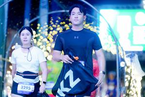 BIB: 3295
                            <button type="button" onclick="openModal(26240102)" class="btn btn-primary btn-sm float-right btn-popup" data-toggle="modal" data-target=".modal-high-quality">
                        <i class="fas fa-shopping-cart"></i> Add to Cart
                    </button>
                                            <button type="button" onclick="isThisMe(26240102, true)" class="btn btn-success btn-sm float-right btn-popup btn-isme hidden" data-toggle="tooltip" data-placement="bottom" title="นี่คือรูปของคุณใช่ไหม คลิกที่นี่เพื่อเอาเข้าอัลบั้ม">
                        <i class="fas fa-plus"></i> Add to album
                    </button>
                    <button type="button" onclick="isThisMe(26240102, false)" class="btn btn-warning btn-sm float-right btn-popup btn-isnotme hidden">
                        <i class="fas fa-ban"></i> Remove from album
                    </button>