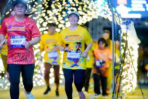 BIB: 3407, 3977
                            <button type="button" onclick="openModal(26238992)" class="btn btn-primary btn-sm float-right btn-popup" data-toggle="modal" data-target=".modal-high-quality">
                        <i class="fas fa-shopping-cart"></i> Add to Cart
                    </button>
                                            <button type="button" onclick="isThisMe(26238992, true)" class="btn btn-success btn-sm float-right btn-popup btn-isme hidden" data-toggle="tooltip" data-placement="bottom" title="นี่คือรูปของคุณใช่ไหม คลิกที่นี่เพื่อเอาเข้าอัลบั้ม">
                        <i class="fas fa-plus"></i> Add to album
                    </button>
                    <button type="button" onclick="isThisMe(26238992, false)" class="btn btn-warning btn-sm float-right btn-popup btn-isnotme hidden">
                        <i class="fas fa-ban"></i> Remove from album
                    </button>