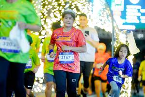 BIB: 320, 3167, 3141
                            <button type="button" onclick="openModal(26239588)" class="btn btn-primary btn-sm float-right btn-popup" data-toggle="modal" data-target=".modal-high-quality">
                        <i class="fas fa-shopping-cart"></i> Add to Cart
                    </button>
                                            <button type="button" onclick="isThisMe(26239588, true)" class="btn btn-success btn-sm float-right btn-popup btn-isme hidden" data-toggle="tooltip" data-placement="bottom" title="นี่คือรูปของคุณใช่ไหม คลิกที่นี่เพื่อเอาเข้าอัลบั้ม">
                        <i class="fas fa-plus"></i> Add to album
                    </button>
                    <button type="button" onclick="isThisMe(26239588, false)" class="btn btn-warning btn-sm float-right btn-popup btn-isnotme hidden">
                        <i class="fas fa-ban"></i> Remove from album
                    </button>