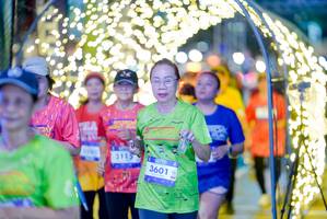 BIB: 3115, 3601
                            <button type="button" onclick="openModal(26238751)" class="btn btn-primary btn-sm float-right btn-popup" data-toggle="modal" data-target=".modal-high-quality">
                        <i class="fas fa-shopping-cart"></i> Add to Cart
                    </button>
                                            <button type="button" onclick="isThisMe(26238751, true)" class="btn btn-success btn-sm float-right btn-popup btn-isme hidden" data-toggle="tooltip" data-placement="bottom" title="นี่คือรูปของคุณใช่ไหม คลิกที่นี่เพื่อเอาเข้าอัลบั้ม">
                        <i class="fas fa-plus"></i> Add to album
                    </button>
                    <button type="button" onclick="isThisMe(26238751, false)" class="btn btn-warning btn-sm float-right btn-popup btn-isnotme hidden">
                        <i class="fas fa-ban"></i> Remove from album
                    </button>