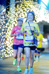 BIB: 4720, 3316
                            <button type="button" onclick="openModal(26240476)" class="btn btn-primary btn-sm float-right btn-popup" data-toggle="modal" data-target=".modal-high-quality">
                        <i class="fas fa-shopping-cart"></i> Add to Cart
                    </button>
                                            <button type="button" onclick="isThisMe(26240476, true)" class="btn btn-success btn-sm float-right btn-popup btn-isme hidden" data-toggle="tooltip" data-placement="bottom" title="นี่คือรูปของคุณใช่ไหม คลิกที่นี่เพื่อเอาเข้าอัลบั้ม">
                        <i class="fas fa-plus"></i> Add to album
                    </button>
                    <button type="button" onclick="isThisMe(26240476, false)" class="btn btn-warning btn-sm float-right btn-popup btn-isnotme hidden">
                        <i class="fas fa-ban"></i> Remove from album
                    </button>