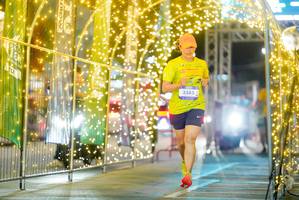 BIB: 3385
                            <button type="button" onclick="openModal(26241464)" class="btn btn-primary btn-sm float-right btn-popup" data-toggle="modal" data-target=".modal-high-quality">
                        <i class="fas fa-shopping-cart"></i> Add to Cart
                    </button>
                                            <button type="button" onclick="isThisMe(26241464, true)" class="btn btn-success btn-sm float-right btn-popup btn-isme hidden" data-toggle="tooltip" data-placement="bottom" title="นี่คือรูปของคุณใช่ไหม คลิกที่นี่เพื่อเอาเข้าอัลบั้ม">
                        <i class="fas fa-plus"></i> Add to album
                    </button>
                    <button type="button" onclick="isThisMe(26241464, false)" class="btn btn-warning btn-sm float-right btn-popup btn-isnotme hidden">
                        <i class="fas fa-ban"></i> Remove from album
                    </button>