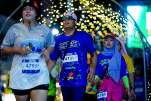 BIB: 4795, 4731, 4728
                            <button type="button" onclick="openModal(26238953)" class="btn btn-primary btn-sm float-right btn-popup" data-toggle="modal" data-target=".modal-high-quality">
                        <i class="fas fa-shopping-cart"></i> Add to Cart
                    </button>
                                            <button type="button" onclick="isThisMe(26238953, true)" class="btn btn-success btn-sm float-right btn-popup btn-isme hidden" data-toggle="tooltip" data-placement="bottom" title="นี่คือรูปของคุณใช่ไหม คลิกที่นี่เพื่อเอาเข้าอัลบั้ม">
                        <i class="fas fa-plus"></i> Add to album
                    </button>
                    <button type="button" onclick="isThisMe(26238953, false)" class="btn btn-warning btn-sm float-right btn-popup btn-isnotme hidden">
                        <i class="fas fa-ban"></i> Remove from album
                    </button>