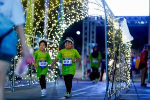 BIB: 3051, 3031
                            <button type="button" onclick="openModal(26237655)" class="btn btn-primary btn-sm float-right btn-popup" data-toggle="modal" data-target=".modal-high-quality">
                        <i class="fas fa-shopping-cart"></i> Add to Cart
                    </button>
                                            <button type="button" onclick="isThisMe(26237655, true)" class="btn btn-success btn-sm float-right btn-popup btn-isme hidden" data-toggle="tooltip" data-placement="bottom" title="นี่คือรูปของคุณใช่ไหม คลิกที่นี่เพื่อเอาเข้าอัลบั้ม">
                        <i class="fas fa-plus"></i> Add to album
                    </button>
                    <button type="button" onclick="isThisMe(26237655, false)" class="btn btn-warning btn-sm float-right btn-popup btn-isnotme hidden">
                        <i class="fas fa-ban"></i> Remove from album
                    </button>