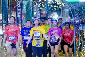 BIB: 4827, 3914, 4272
                            <button type="button" onclick="openModal(26238633)" class="btn btn-primary btn-sm float-right btn-popup" data-toggle="modal" data-target=".modal-high-quality">
                        <i class="fas fa-shopping-cart"></i> Add to Cart
                    </button>
                                            <button type="button" onclick="isThisMe(26238633, true)" class="btn btn-success btn-sm float-right btn-popup btn-isme hidden" data-toggle="tooltip" data-placement="bottom" title="นี่คือรูปของคุณใช่ไหม คลิกที่นี่เพื่อเอาเข้าอัลบั้ม">
                        <i class="fas fa-plus"></i> Add to album
                    </button>
                    <button type="button" onclick="isThisMe(26238633, false)" class="btn btn-warning btn-sm float-right btn-popup btn-isnotme hidden">
                        <i class="fas fa-ban"></i> Remove from album
                    </button>