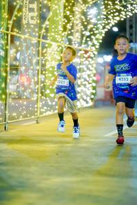 BIB: 4352, 0021
                            <button type="button" onclick="openModal(26240879)" class="btn btn-primary btn-sm float-right btn-popup" data-toggle="modal" data-target=".modal-high-quality">
                        <i class="fas fa-shopping-cart"></i> Add to Cart
                    </button>
                                            <button type="button" onclick="isThisMe(26240879, true)" class="btn btn-success btn-sm float-right btn-popup btn-isme hidden" data-toggle="tooltip" data-placement="bottom" title="นี่คือรูปของคุณใช่ไหม คลิกที่นี่เพื่อเอาเข้าอัลบั้ม">
                        <i class="fas fa-plus"></i> Add to album
                    </button>
                    <button type="button" onclick="isThisMe(26240879, false)" class="btn btn-warning btn-sm float-right btn-popup btn-isnotme hidden">
                        <i class="fas fa-ban"></i> Remove from album
                    </button>