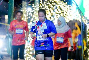 BIB: 402, 4231
                            <button type="button" onclick="openModal(26239237)" class="btn btn-primary btn-sm float-right btn-popup" data-toggle="modal" data-target=".modal-high-quality">
                        <i class="fas fa-shopping-cart"></i> Add to Cart
                    </button>
                                            <button type="button" onclick="isThisMe(26239237, true)" class="btn btn-success btn-sm float-right btn-popup btn-isme hidden" data-toggle="tooltip" data-placement="bottom" title="นี่คือรูปของคุณใช่ไหม คลิกที่นี่เพื่อเอาเข้าอัลบั้ม">
                        <i class="fas fa-plus"></i> Add to album
                    </button>
                    <button type="button" onclick="isThisMe(26239237, false)" class="btn btn-warning btn-sm float-right btn-popup btn-isnotme hidden">
                        <i class="fas fa-ban"></i> Remove from album
                    </button>