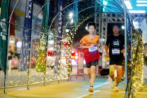 BIB: 3076, 4892
                            <button type="button" onclick="openModal(26241517)" class="btn btn-primary btn-sm float-right btn-popup" data-toggle="modal" data-target=".modal-high-quality">
                        <i class="fas fa-shopping-cart"></i> Add to Cart
                    </button>
                                            <button type="button" onclick="isThisMe(26241517, true)" class="btn btn-success btn-sm float-right btn-popup btn-isme hidden" data-toggle="tooltip" data-placement="bottom" title="นี่คือรูปของคุณใช่ไหม คลิกที่นี่เพื่อเอาเข้าอัลบั้ม">
                        <i class="fas fa-plus"></i> Add to album
                    </button>
                    <button type="button" onclick="isThisMe(26241517, false)" class="btn btn-warning btn-sm float-right btn-popup btn-isnotme hidden">
                        <i class="fas fa-ban"></i> Remove from album
                    </button>