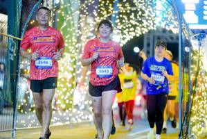 BIB: 3646, 3645, 3367
                            <button type="button" onclick="openModal(26239913)" class="btn btn-primary btn-sm float-right btn-popup" data-toggle="modal" data-target=".modal-high-quality">
                        <i class="fas fa-shopping-cart"></i> Add to Cart
                    </button>
                                            <button type="button" onclick="isThisMe(26239913, true)" class="btn btn-success btn-sm float-right btn-popup btn-isme hidden" data-toggle="tooltip" data-placement="bottom" title="นี่คือรูปของคุณใช่ไหม คลิกที่นี่เพื่อเอาเข้าอัลบั้ม">
                        <i class="fas fa-plus"></i> Add to album
                    </button>
                    <button type="button" onclick="isThisMe(26239913, false)" class="btn btn-warning btn-sm float-right btn-popup btn-isnotme hidden">
                        <i class="fas fa-ban"></i> Remove from album
                    </button>