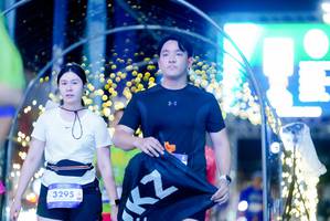 BIB: 3295
                            <button type="button" onclick="openModal(26240105)" class="btn btn-primary btn-sm float-right btn-popup" data-toggle="modal" data-target=".modal-high-quality">
                        <i class="fas fa-shopping-cart"></i> Add to Cart
                    </button>
                                            <button type="button" onclick="isThisMe(26240105, true)" class="btn btn-success btn-sm float-right btn-popup btn-isme hidden" data-toggle="tooltip" data-placement="bottom" title="นี่คือรูปของคุณใช่ไหม คลิกที่นี่เพื่อเอาเข้าอัลบั้ม">
                        <i class="fas fa-plus"></i> Add to album
                    </button>
                    <button type="button" onclick="isThisMe(26240105, false)" class="btn btn-warning btn-sm float-right btn-popup btn-isnotme hidden">
                        <i class="fas fa-ban"></i> Remove from album
                    </button>