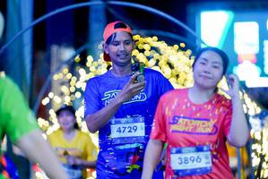 BIB: 4729, 3896
                            <button type="button" onclick="openModal(26239340)" class="btn btn-primary btn-sm float-right btn-popup" data-toggle="modal" data-target=".modal-high-quality">
                        <i class="fas fa-shopping-cart"></i> Add to Cart
                    </button>
                                            <button type="button" onclick="isThisMe(26239340, true)" class="btn btn-success btn-sm float-right btn-popup btn-isme hidden" data-toggle="tooltip" data-placement="bottom" title="นี่คือรูปของคุณใช่ไหม คลิกที่นี่เพื่อเอาเข้าอัลบั้ม">
                        <i class="fas fa-plus"></i> Add to album
                    </button>
                    <button type="button" onclick="isThisMe(26239340, false)" class="btn btn-warning btn-sm float-right btn-popup btn-isnotme hidden">
                        <i class="fas fa-ban"></i> Remove from album
                    </button>