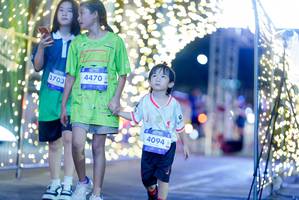 BIB: 3703, 4470, 4094
                            <button type="button" onclick="openModal(26238012)" class="btn btn-primary btn-sm float-right btn-popup" data-toggle="modal" data-target=".modal-high-quality">
                        <i class="fas fa-shopping-cart"></i> Add to Cart
                    </button>
                                            <button type="button" onclick="isThisMe(26238012, true)" class="btn btn-success btn-sm float-right btn-popup btn-isme hidden" data-toggle="tooltip" data-placement="bottom" title="นี่คือรูปของคุณใช่ไหม คลิกที่นี่เพื่อเอาเข้าอัลบั้ม">
                        <i class="fas fa-plus"></i> Add to album
                    </button>
                    <button type="button" onclick="isThisMe(26238012, false)" class="btn btn-warning btn-sm float-right btn-popup btn-isnotme hidden">
                        <i class="fas fa-ban"></i> Remove from album
                    </button>