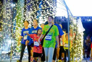 BIB: 4623, 4624
                            <button type="button" onclick="openModal(26237922)" class="btn btn-primary btn-sm float-right btn-popup" data-toggle="modal" data-target=".modal-high-quality">
                        <i class="fas fa-shopping-cart"></i> Add to Cart
                    </button>
                                            <button type="button" onclick="isThisMe(26237922, true)" class="btn btn-success btn-sm float-right btn-popup btn-isme hidden" data-toggle="tooltip" data-placement="bottom" title="นี่คือรูปของคุณใช่ไหม คลิกที่นี่เพื่อเอาเข้าอัลบั้ม">
                        <i class="fas fa-plus"></i> Add to album
                    </button>
                    <button type="button" onclick="isThisMe(26237922, false)" class="btn btn-warning btn-sm float-right btn-popup btn-isnotme hidden">
                        <i class="fas fa-ban"></i> Remove from album
                    </button>