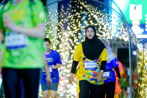 BIB: 4337, 201
                            <button type="button" onclick="openModal(26239719)" class="btn btn-primary btn-sm float-right btn-popup" data-toggle="modal" data-target=".modal-high-quality">
                        <i class="fas fa-shopping-cart"></i> Add to Cart
                    </button>
                                            <button type="button" onclick="isThisMe(26239719, true)" class="btn btn-success btn-sm float-right btn-popup btn-isme hidden" data-toggle="tooltip" data-placement="bottom" title="นี่คือรูปของคุณใช่ไหม คลิกที่นี่เพื่อเอาเข้าอัลบั้ม">
                        <i class="fas fa-plus"></i> Add to album
                    </button>
                    <button type="button" onclick="isThisMe(26239719, false)" class="btn btn-warning btn-sm float-right btn-popup btn-isnotme hidden">
                        <i class="fas fa-ban"></i> Remove from album
                    </button>