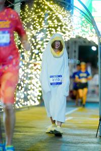 BIB: 3113
                            <button type="button" onclick="openModal(26240816)" class="btn btn-primary btn-sm float-right btn-popup" data-toggle="modal" data-target=".modal-high-quality">
                        <i class="fas fa-shopping-cart"></i> Add to Cart
                    </button>
                                            <button type="button" onclick="isThisMe(26240816, true)" class="btn btn-success btn-sm float-right btn-popup btn-isme hidden" data-toggle="tooltip" data-placement="bottom" title="นี่คือรูปของคุณใช่ไหม คลิกที่นี่เพื่อเอาเข้าอัลบั้ม">
                        <i class="fas fa-plus"></i> Add to album
                    </button>
                    <button type="button" onclick="isThisMe(26240816, false)" class="btn btn-warning btn-sm float-right btn-popup btn-isnotme hidden">
                        <i class="fas fa-ban"></i> Remove from album
                    </button>