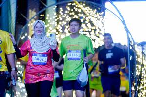 BIB: 3832, 4176
                            <button type="button" onclick="openModal(26237939)" class="btn btn-primary btn-sm float-right btn-popup" data-toggle="modal" data-target=".modal-high-quality">
                        <i class="fas fa-shopping-cart"></i> Add to Cart
                    </button>
                                            <button type="button" onclick="isThisMe(26237939, true)" class="btn btn-success btn-sm float-right btn-popup btn-isme hidden" data-toggle="tooltip" data-placement="bottom" title="นี่คือรูปของคุณใช่ไหม คลิกที่นี่เพื่อเอาเข้าอัลบั้ม">
                        <i class="fas fa-plus"></i> Add to album
                    </button>
                    <button type="button" onclick="isThisMe(26237939, false)" class="btn btn-warning btn-sm float-right btn-popup btn-isnotme hidden">
                        <i class="fas fa-ban"></i> Remove from album
                    </button>