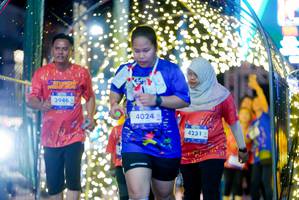 BIB: 3946, 4024, 4231
                            <button type="button" onclick="openModal(26239243)" class="btn btn-primary btn-sm float-right btn-popup" data-toggle="modal" data-target=".modal-high-quality">
                        <i class="fas fa-shopping-cart"></i> Add to Cart
                    </button>
                                            <button type="button" onclick="isThisMe(26239243, true)" class="btn btn-success btn-sm float-right btn-popup btn-isme hidden" data-toggle="tooltip" data-placement="bottom" title="นี่คือรูปของคุณใช่ไหม คลิกที่นี่เพื่อเอาเข้าอัลบั้ม">
                        <i class="fas fa-plus"></i> Add to album
                    </button>
                    <button type="button" onclick="isThisMe(26239243, false)" class="btn btn-warning btn-sm float-right btn-popup btn-isnotme hidden">
                        <i class="fas fa-ban"></i> Remove from album
                    </button>