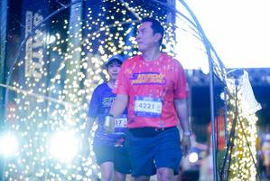 BIB: 4221
                            <button type="button" onclick="openModal(26237876)" class="btn btn-primary btn-sm float-right btn-popup" data-toggle="modal" data-target=".modal-high-quality">
                        <i class="fas fa-shopping-cart"></i> Add to Cart
                    </button>
                                            <button type="button" onclick="isThisMe(26237876, true)" class="btn btn-success btn-sm float-right btn-popup btn-isme hidden" data-toggle="tooltip" data-placement="bottom" title="นี่คือรูปของคุณใช่ไหม คลิกที่นี่เพื่อเอาเข้าอัลบั้ม">
                        <i class="fas fa-plus"></i> Add to album
                    </button>
                    <button type="button" onclick="isThisMe(26237876, false)" class="btn btn-warning btn-sm float-right btn-popup btn-isnotme hidden">
                        <i class="fas fa-ban"></i> Remove from album
                    </button>