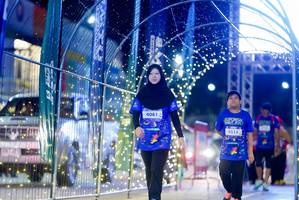 BIB: 4081, 3513
                            <button type="button" onclick="openModal(26237600)" class="btn btn-primary btn-sm float-right btn-popup" data-toggle="modal" data-target=".modal-high-quality">
                        <i class="fas fa-shopping-cart"></i> Add to Cart
                    </button>
                                            <button type="button" onclick="isThisMe(26237600, true)" class="btn btn-success btn-sm float-right btn-popup btn-isme hidden" data-toggle="tooltip" data-placement="bottom" title="นี่คือรูปของคุณใช่ไหม คลิกที่นี่เพื่อเอาเข้าอัลบั้ม">
                        <i class="fas fa-plus"></i> Add to album
                    </button>
                    <button type="button" onclick="isThisMe(26237600, false)" class="btn btn-warning btn-sm float-right btn-popup btn-isnotme hidden">
                        <i class="fas fa-ban"></i> Remove from album
                    </button>