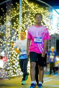 BIB: 4431, 4398
                            <button type="button" onclick="openModal(26240326)" class="btn btn-primary btn-sm float-right btn-popup" data-toggle="modal" data-target=".modal-high-quality">
                        <i class="fas fa-shopping-cart"></i> Add to Cart
                    </button>
                                            <button type="button" onclick="isThisMe(26240326, true)" class="btn btn-success btn-sm float-right btn-popup btn-isme hidden" data-toggle="tooltip" data-placement="bottom" title="นี่คือรูปของคุณใช่ไหม คลิกที่นี่เพื่อเอาเข้าอัลบั้ม">
                        <i class="fas fa-plus"></i> Add to album
                    </button>
                    <button type="button" onclick="isThisMe(26240326, false)" class="btn btn-warning btn-sm float-right btn-popup btn-isnotme hidden">
                        <i class="fas fa-ban"></i> Remove from album
                    </button>