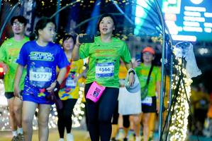 BIB: 4566, 4577
                            <button type="button" onclick="openModal(26239563)" class="btn btn-primary btn-sm float-right btn-popup" data-toggle="modal" data-target=".modal-high-quality">
                        <i class="fas fa-shopping-cart"></i> Add to Cart
                    </button>
                                            <button type="button" onclick="isThisMe(26239563, true)" class="btn btn-success btn-sm float-right btn-popup btn-isme hidden" data-toggle="tooltip" data-placement="bottom" title="นี่คือรูปของคุณใช่ไหม คลิกที่นี่เพื่อเอาเข้าอัลบั้ม">
                        <i class="fas fa-plus"></i> Add to album
                    </button>
                    <button type="button" onclick="isThisMe(26239563, false)" class="btn btn-warning btn-sm float-right btn-popup btn-isnotme hidden">
                        <i class="fas fa-ban"></i> Remove from album
                    </button>