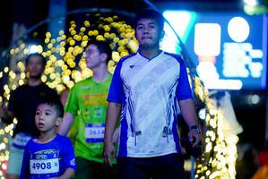 BIB: 4908, 3614
                            <button type="button" onclick="openModal(26238831)" class="btn btn-primary btn-sm float-right btn-popup" data-toggle="modal" data-target=".modal-high-quality">
                        <i class="fas fa-shopping-cart"></i> Add to Cart
                    </button>
                                            <button type="button" onclick="isThisMe(26238831, true)" class="btn btn-success btn-sm float-right btn-popup btn-isme hidden" data-toggle="tooltip" data-placement="bottom" title="นี่คือรูปของคุณใช่ไหม คลิกที่นี่เพื่อเอาเข้าอัลบั้ม">
                        <i class="fas fa-plus"></i> Add to album
                    </button>
                    <button type="button" onclick="isThisMe(26238831, false)" class="btn btn-warning btn-sm float-right btn-popup btn-isnotme hidden">
                        <i class="fas fa-ban"></i> Remove from album
                    </button>