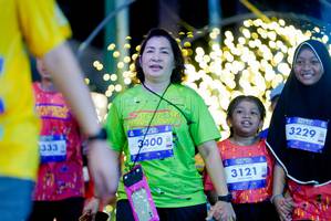 BIB: 333, 3400, 3121, 3229
                            <button type="button" onclick="openModal(26239289)" class="btn btn-primary btn-sm float-right btn-popup" data-toggle="modal" data-target=".modal-high-quality">
                        <i class="fas fa-shopping-cart"></i> Add to Cart
                    </button>
                                            <button type="button" onclick="isThisMe(26239289, true)" class="btn btn-success btn-sm float-right btn-popup btn-isme hidden" data-toggle="tooltip" data-placement="bottom" title="นี่คือรูปของคุณใช่ไหม คลิกที่นี่เพื่อเอาเข้าอัลบั้ม">
                        <i class="fas fa-plus"></i> Add to album
                    </button>
                    <button type="button" onclick="isThisMe(26239289, false)" class="btn btn-warning btn-sm float-right btn-popup btn-isnotme hidden">
                        <i class="fas fa-ban"></i> Remove from album
                    </button>