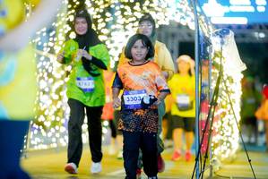 BIB: 4743, 3303
                            <button type="button" onclick="openModal(26238995)" class="btn btn-primary btn-sm float-right btn-popup" data-toggle="modal" data-target=".modal-high-quality">
                        <i class="fas fa-shopping-cart"></i> Add to Cart
                    </button>
                                            <button type="button" onclick="isThisMe(26238995, true)" class="btn btn-success btn-sm float-right btn-popup btn-isme hidden" data-toggle="tooltip" data-placement="bottom" title="นี่คือรูปของคุณใช่ไหม คลิกที่นี่เพื่อเอาเข้าอัลบั้ม">
                        <i class="fas fa-plus"></i> Add to album
                    </button>
                    <button type="button" onclick="isThisMe(26238995, false)" class="btn btn-warning btn-sm float-right btn-popup btn-isnotme hidden">
                        <i class="fas fa-ban"></i> Remove from album
                    </button>