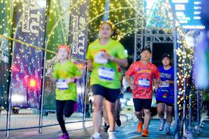 BIB: 3710, 0023
                            <button type="button" onclick="openModal(26239638)" class="btn btn-primary btn-sm float-right btn-popup" data-toggle="modal" data-target=".modal-high-quality">
                        <i class="fas fa-shopping-cart"></i> Add to Cart
                    </button>
                                            <button type="button" onclick="isThisMe(26239638, true)" class="btn btn-success btn-sm float-right btn-popup btn-isme hidden" data-toggle="tooltip" data-placement="bottom" title="นี่คือรูปของคุณใช่ไหม คลิกที่นี่เพื่อเอาเข้าอัลบั้ม">
                        <i class="fas fa-plus"></i> Add to album
                    </button>
                    <button type="button" onclick="isThisMe(26239638, false)" class="btn btn-warning btn-sm float-right btn-popup btn-isnotme hidden">
                        <i class="fas fa-ban"></i> Remove from album
                    </button>