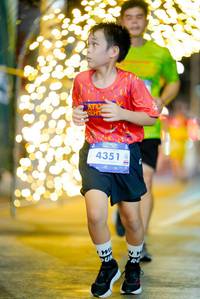 BIB: 4351
                            <button type="button" onclick="openModal(26241115)" class="btn btn-primary btn-sm float-right btn-popup" data-toggle="modal" data-target=".modal-high-quality">
                        <i class="fas fa-shopping-cart"></i> Add to Cart
                    </button>
                                            <button type="button" onclick="isThisMe(26241115, true)" class="btn btn-success btn-sm float-right btn-popup btn-isme hidden" data-toggle="tooltip" data-placement="bottom" title="นี่คือรูปของคุณใช่ไหม คลิกที่นี่เพื่อเอาเข้าอัลบั้ม">
                        <i class="fas fa-plus"></i> Add to album
                    </button>
                    <button type="button" onclick="isThisMe(26241115, false)" class="btn btn-warning btn-sm float-right btn-popup btn-isnotme hidden">
                        <i class="fas fa-ban"></i> Remove from album
                    </button>