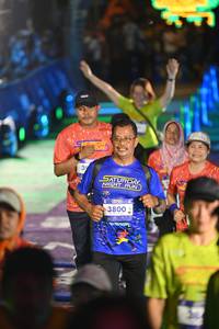 BIB: 3800
                            <button type="button" onclick="openModal(26225991)" class="btn btn-primary btn-sm float-right btn-popup" data-toggle="modal" data-target=".modal-high-quality">
                        <i class="fas fa-shopping-cart"></i> Add to Cart
                    </button>
                                            <button type="button" onclick="isThisMe(26225991, true)" class="btn btn-success btn-sm float-right btn-popup btn-isme hidden" data-toggle="tooltip" data-placement="bottom" title="นี่คือรูปของคุณใช่ไหม คลิกที่นี่เพื่อเอาเข้าอัลบั้ม">
                        <i class="fas fa-plus"></i> Add to album
                    </button>
                    <button type="button" onclick="isThisMe(26225991, false)" class="btn btn-warning btn-sm float-right btn-popup btn-isnotme hidden">
                        <i class="fas fa-ban"></i> Remove from album
                    </button>