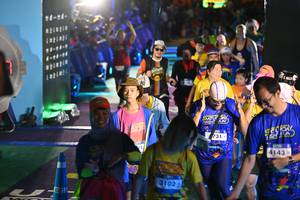 BIB: 3102, 731, 4143
                            <button type="button" onclick="openModal(26227284)" class="btn btn-primary btn-sm float-right btn-popup" data-toggle="modal" data-target=".modal-high-quality">
                        <i class="fas fa-shopping-cart"></i> Add to Cart
                    </button>
                                            <button type="button" onclick="isThisMe(26227284, true)" class="btn btn-success btn-sm float-right btn-popup btn-isme hidden" data-toggle="tooltip" data-placement="bottom" title="นี่คือรูปของคุณใช่ไหม คลิกที่นี่เพื่อเอาเข้าอัลบั้ม">
                        <i class="fas fa-plus"></i> Add to album
                    </button>
                    <button type="button" onclick="isThisMe(26227284, false)" class="btn btn-warning btn-sm float-right btn-popup btn-isnotme hidden">
                        <i class="fas fa-ban"></i> Remove from album
                    </button>