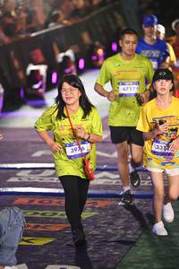 BIB: 4717, 220, 3976, 3313
                            <button type="button" onclick="openModal(26225789)" class="btn btn-primary btn-sm float-right btn-popup" data-toggle="modal" data-target=".modal-high-quality">
                        <i class="fas fa-shopping-cart"></i> Add to Cart
                    </button>
                                            <button type="button" onclick="isThisMe(26225789, true)" class="btn btn-success btn-sm float-right btn-popup btn-isme hidden" data-toggle="tooltip" data-placement="bottom" title="นี่คือรูปของคุณใช่ไหม คลิกที่นี่เพื่อเอาเข้าอัลบั้ม">
                        <i class="fas fa-plus"></i> Add to album
                    </button>
                    <button type="button" onclick="isThisMe(26225789, false)" class="btn btn-warning btn-sm float-right btn-popup btn-isnotme hidden">
                        <i class="fas fa-ban"></i> Remove from album
                    </button>