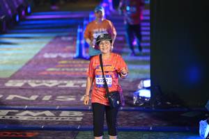 BIB: 3220
                            <button type="button" onclick="openModal(26229339)" class="btn btn-primary btn-sm float-right btn-popup" data-toggle="modal" data-target=".modal-high-quality">
                        <i class="fas fa-shopping-cart"></i> Add to Cart
                    </button>
                                            <button type="button" onclick="isThisMe(26229339, true)" class="btn btn-success btn-sm float-right btn-popup btn-isme hidden" data-toggle="tooltip" data-placement="bottom" title="นี่คือรูปของคุณใช่ไหม คลิกที่นี่เพื่อเอาเข้าอัลบั้ม">
                        <i class="fas fa-plus"></i> Add to album
                    </button>
                    <button type="button" onclick="isThisMe(26229339, false)" class="btn btn-warning btn-sm float-right btn-popup btn-isnotme hidden">
                        <i class="fas fa-ban"></i> Remove from album
                    </button>